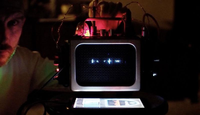 Steve usando sua última Wonder Box junto com o aplicativo de Matt Payne