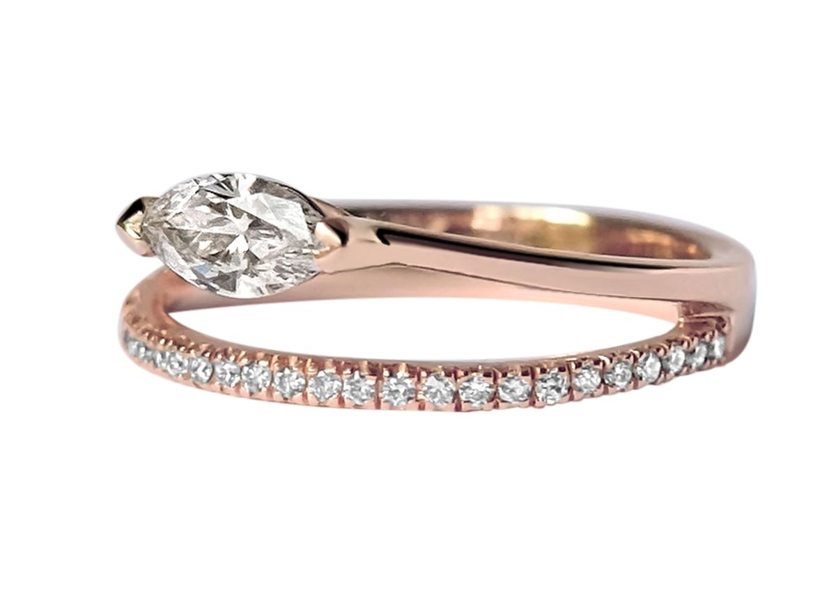Schmuck, Ring, Modeaccessoire, Verlobungsring, Pre-Verlobungsring, Diamant, Edelstein, Körperschmuck, Platin, Ehering,