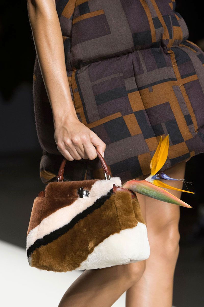 hbz-fw2015-Trends-bags-fur-5-Fendi clp RF15 5520