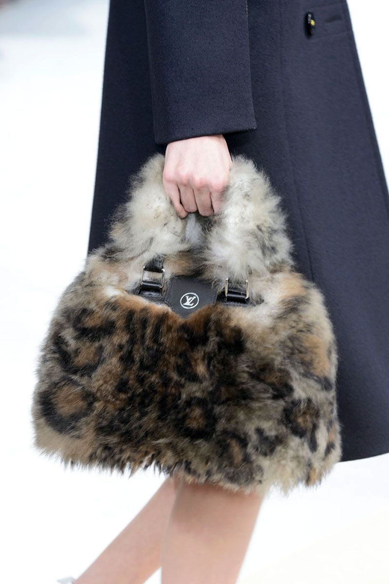 hbz-fw2015-Trends-bags-fur-6-Vuitton clp RF15 1200