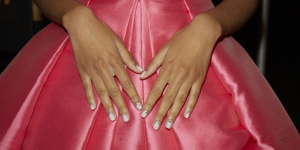 #BeautySchool: So entfernen Sie einfach Glitter Nagellack