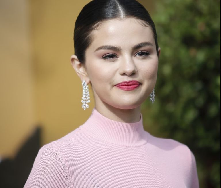 Redka lepotica Selene Gomez se bo 3. septembra predstavila z 48 odtenki