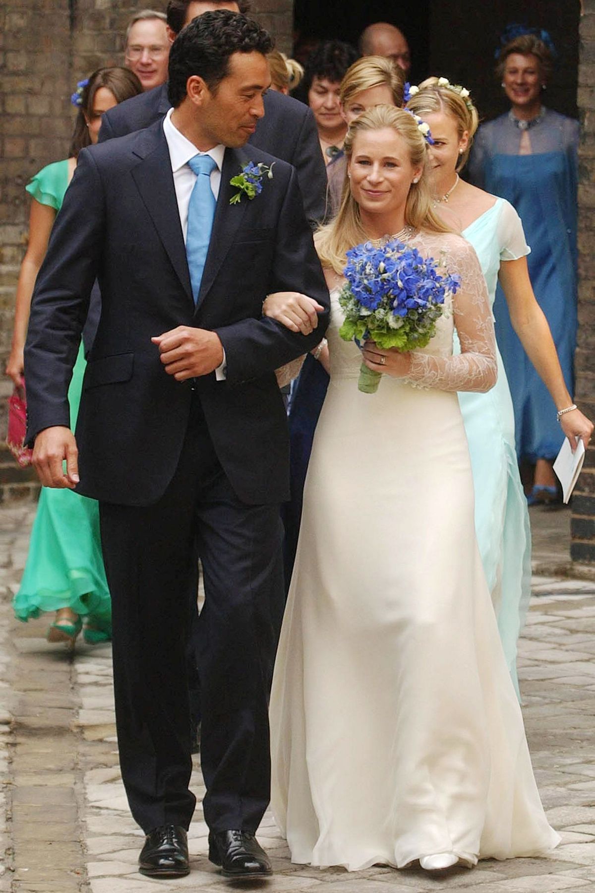 Obleka, Nevesta, Poročna obleka, Obleka, Fotografija, Izraz obraza, Svečana oblačila, Poročne obleke, Ceremonija, Poroka,