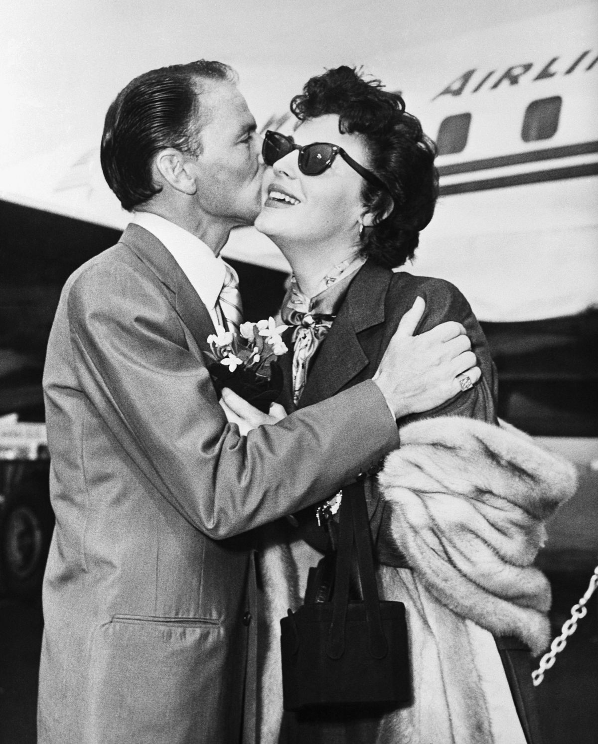 Frank Sinatra Całująca żona Ava Ogrodnik
