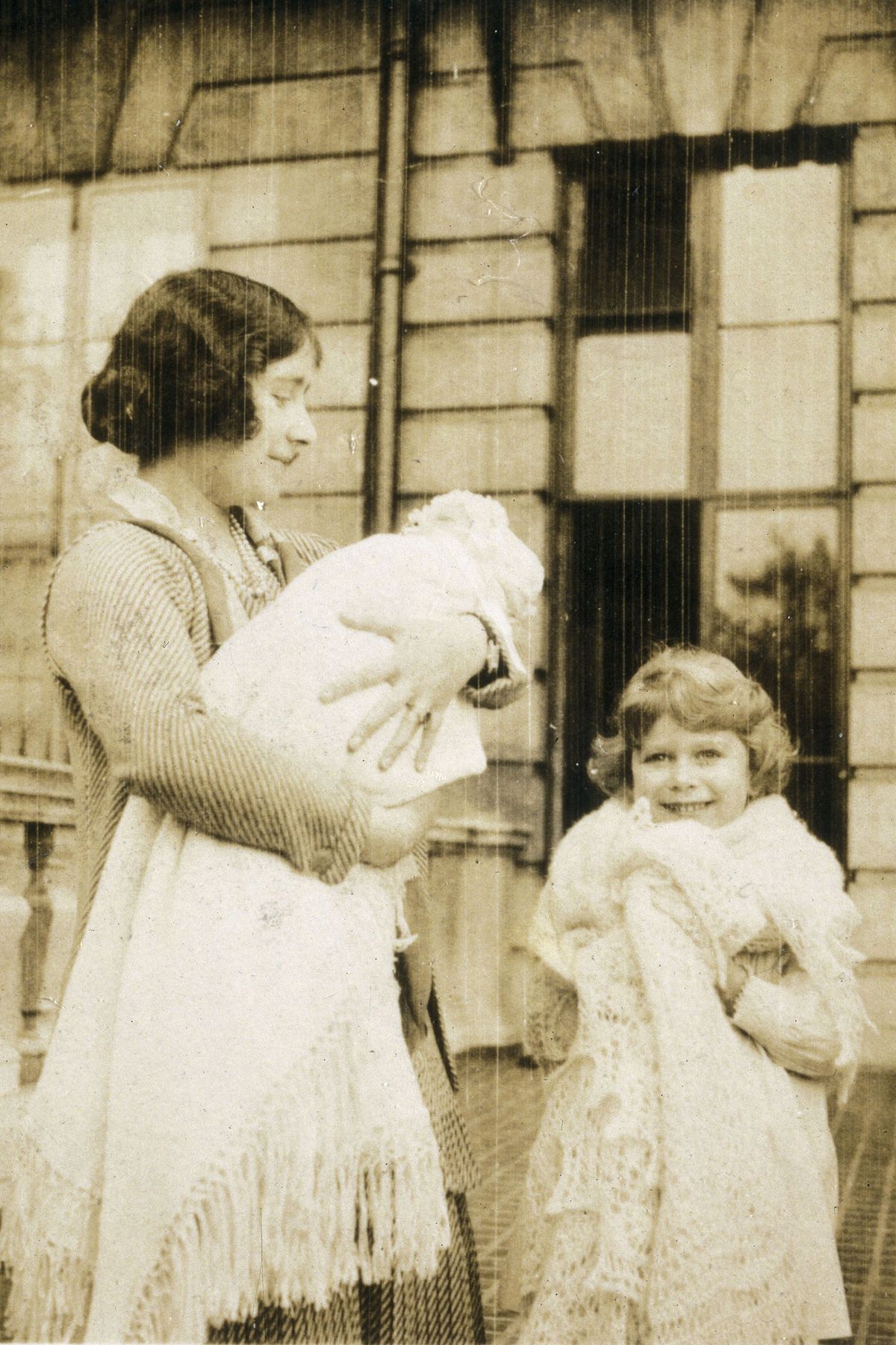 Fotografija, Ljudi, Vintage odjeća, Snimka, Stajanje, Crno-bijelo, Dijete, Haljina, Zabava, Fotografija,
