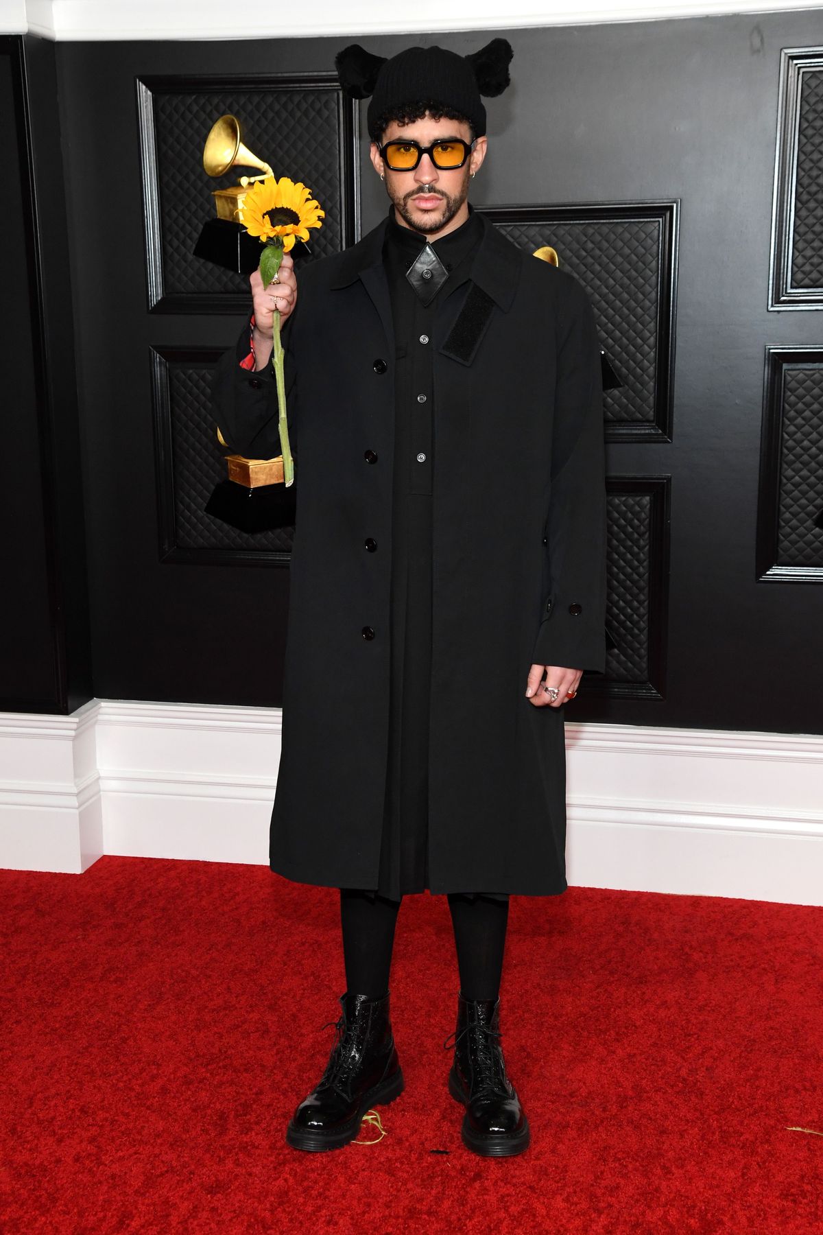 los angeles w kalifornii 14 marca bad Bunny bierze udział w 63. dorocznej ceremonii rozdania nagród Grammy w centrum kongresowym w los angeles 14 marca 2021 r. w los angeles w kalifornii fot. kevin mazurgetty zdjęcia dla akademii nagrywania