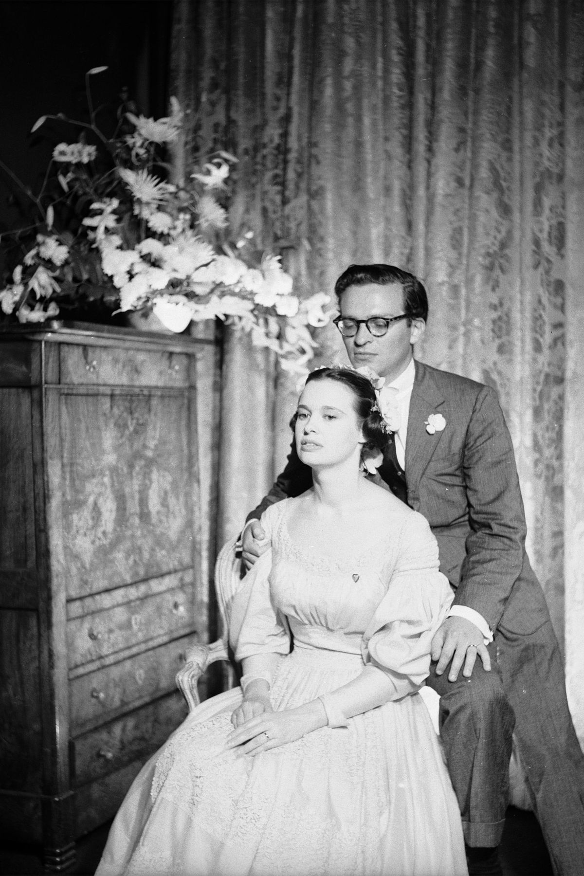Fotografia, Branco, Pessoas, Vestido de noiva, Noiva, Vestido, Roupas de noiva, Vestido, Preto e branco, Casamento,
