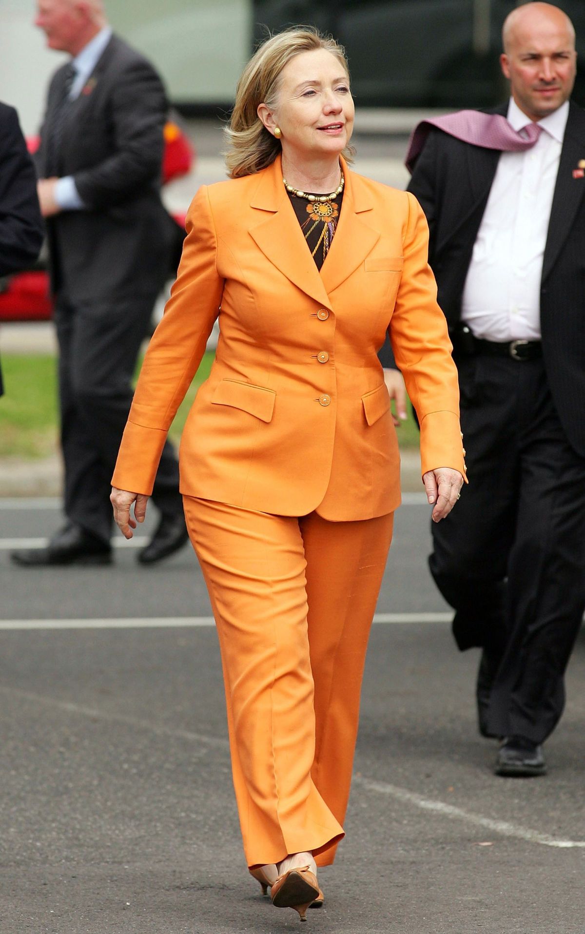 Il segretario di Stato americano Hillary Clinton arriva per visitare il porto di Melbourne il 7 novembre 2010. L