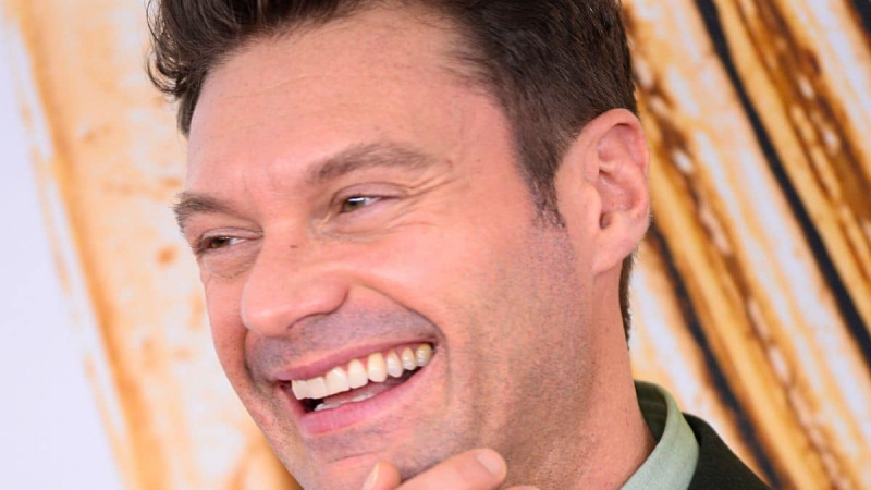 Ryan Seacrest besteht auf Hintergrundüberprüfungen potenzieller Freundinnen: „Muss jung, hübsch und ehrgeizig sein“