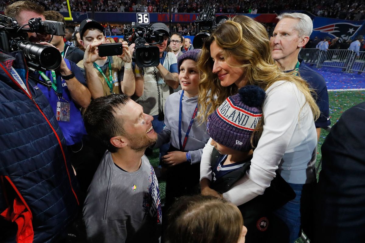 Tom Brady ringrazia Gisele Bündchen per aver 'sacrificato molti dei suoi sogni' per lui