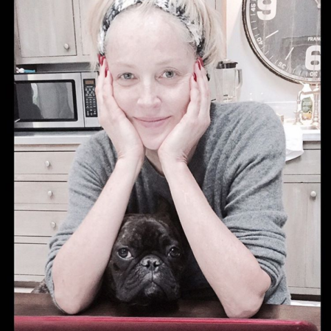 hbz-sharon-stone-no-makeup-selfie