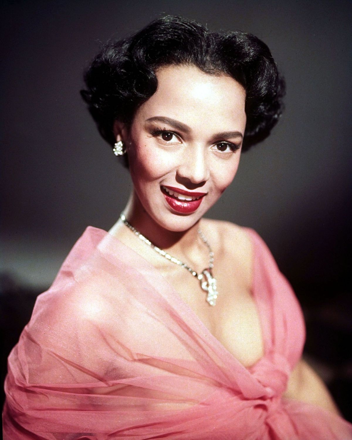 portret piosenkarki dorothy dandridge zdjęcie autorstwa ed clarkthe life picture collection via getty images