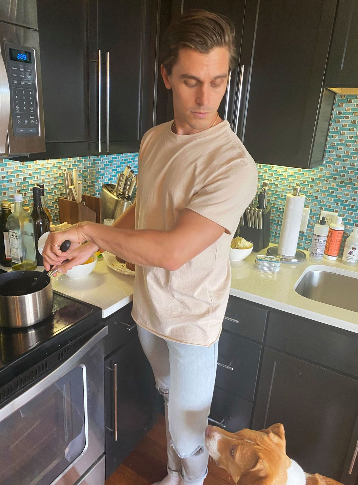 Queerantine - Antoni Porowski