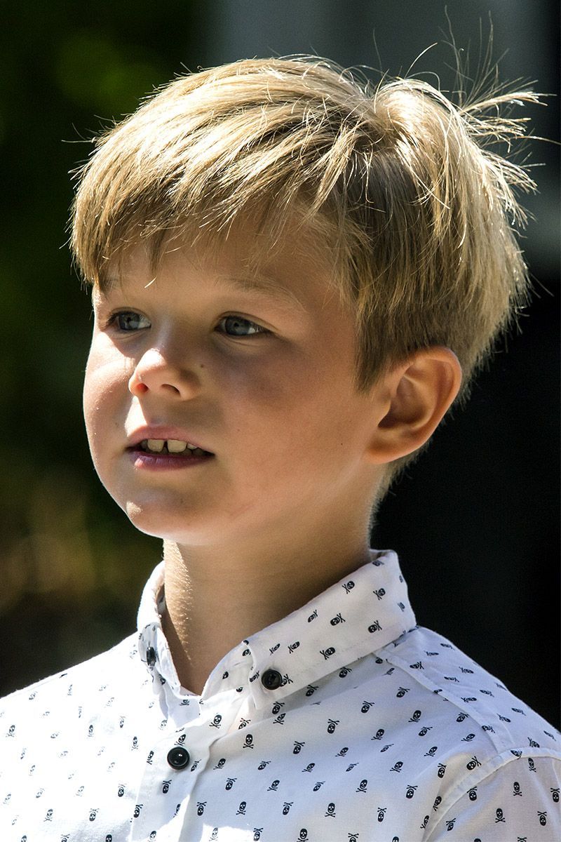 Włosy, Twarz, Fryzura, Podbródek, Blond, Czoło, Dziecko, Model dziecka, Szyja, Fotografia,