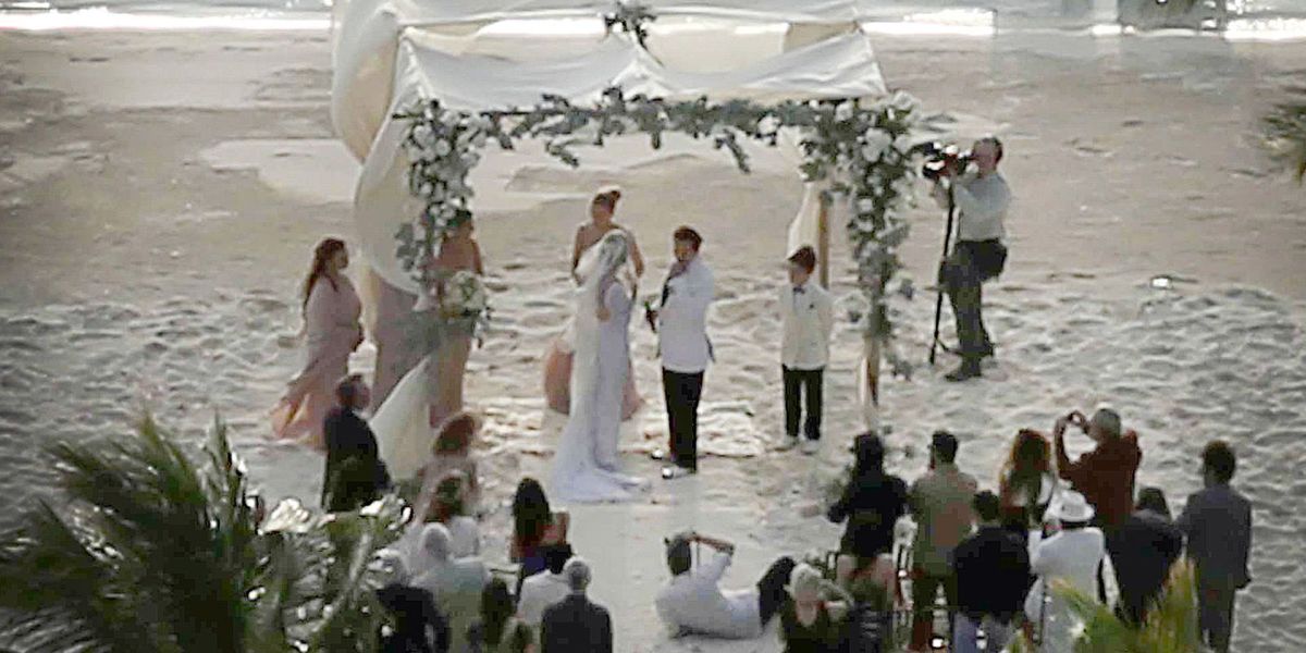الناس ، الحدث ، المجموعة الاجتماعية ، الصورة ، ملابس الزفاف ، البدلة ، فستان الزفاف ، اللباس ، الحفل ، البتلة ،