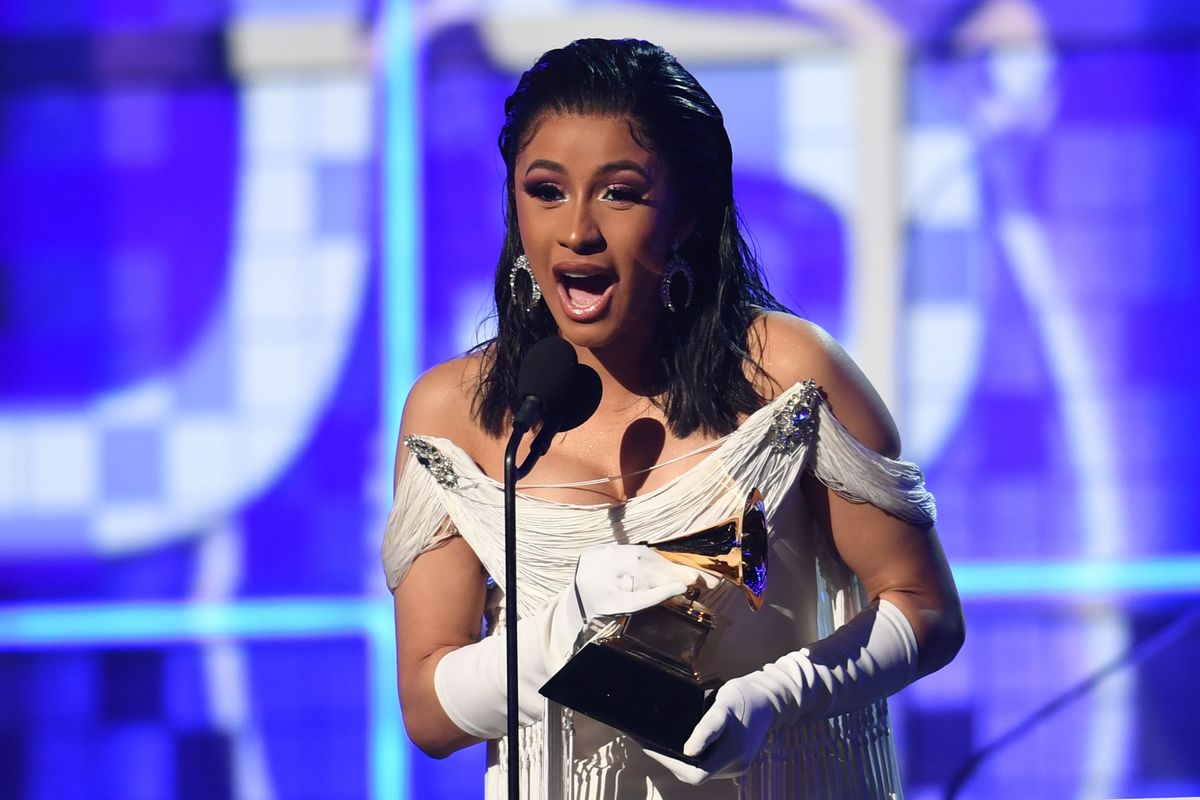 Cardi B je izbrisala Instagram po reakciji družbenih medijev zaradi zgodovinske zmage grammyjev