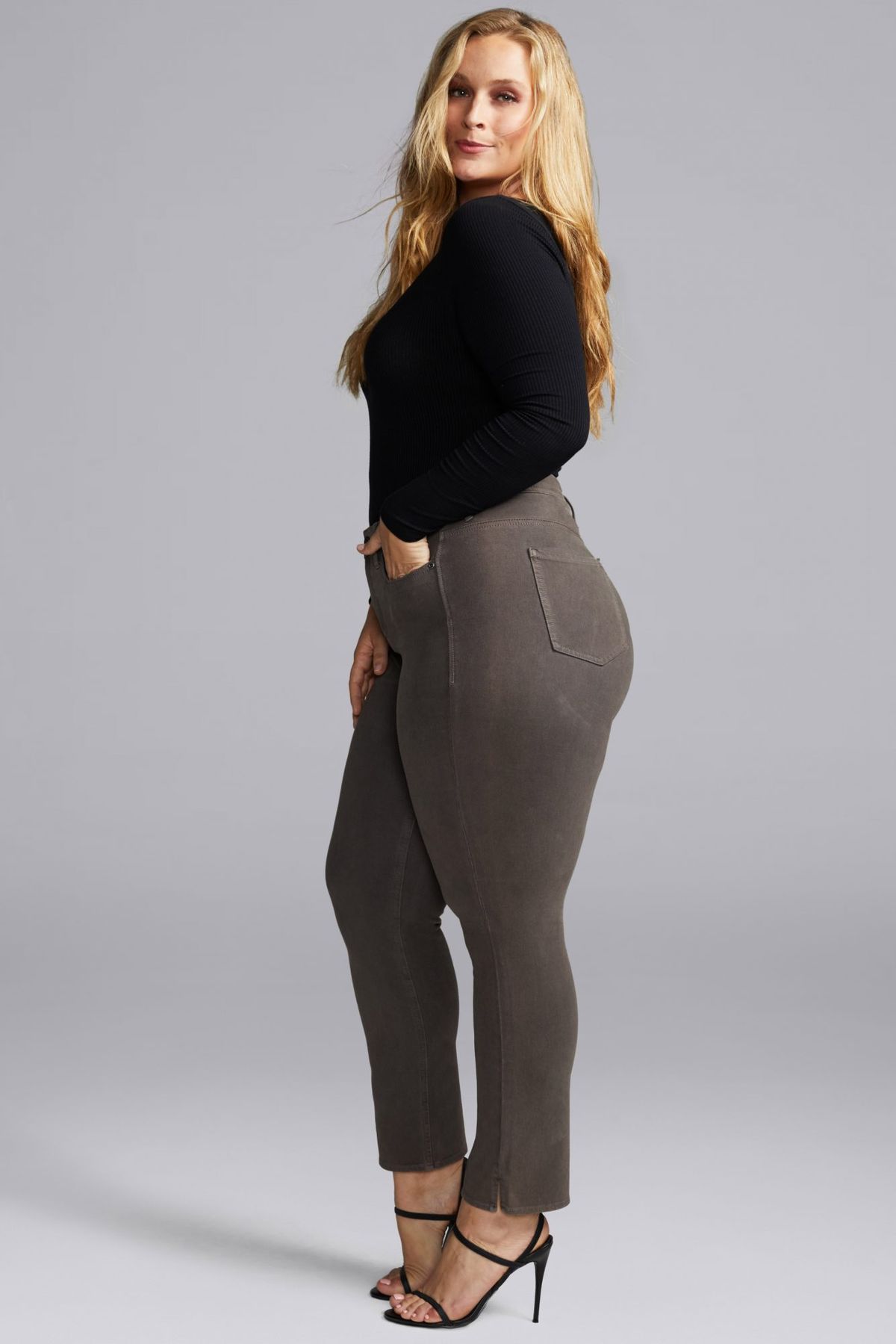 Curves 360 av NYDJ Rimelig klær i pluss størrelse