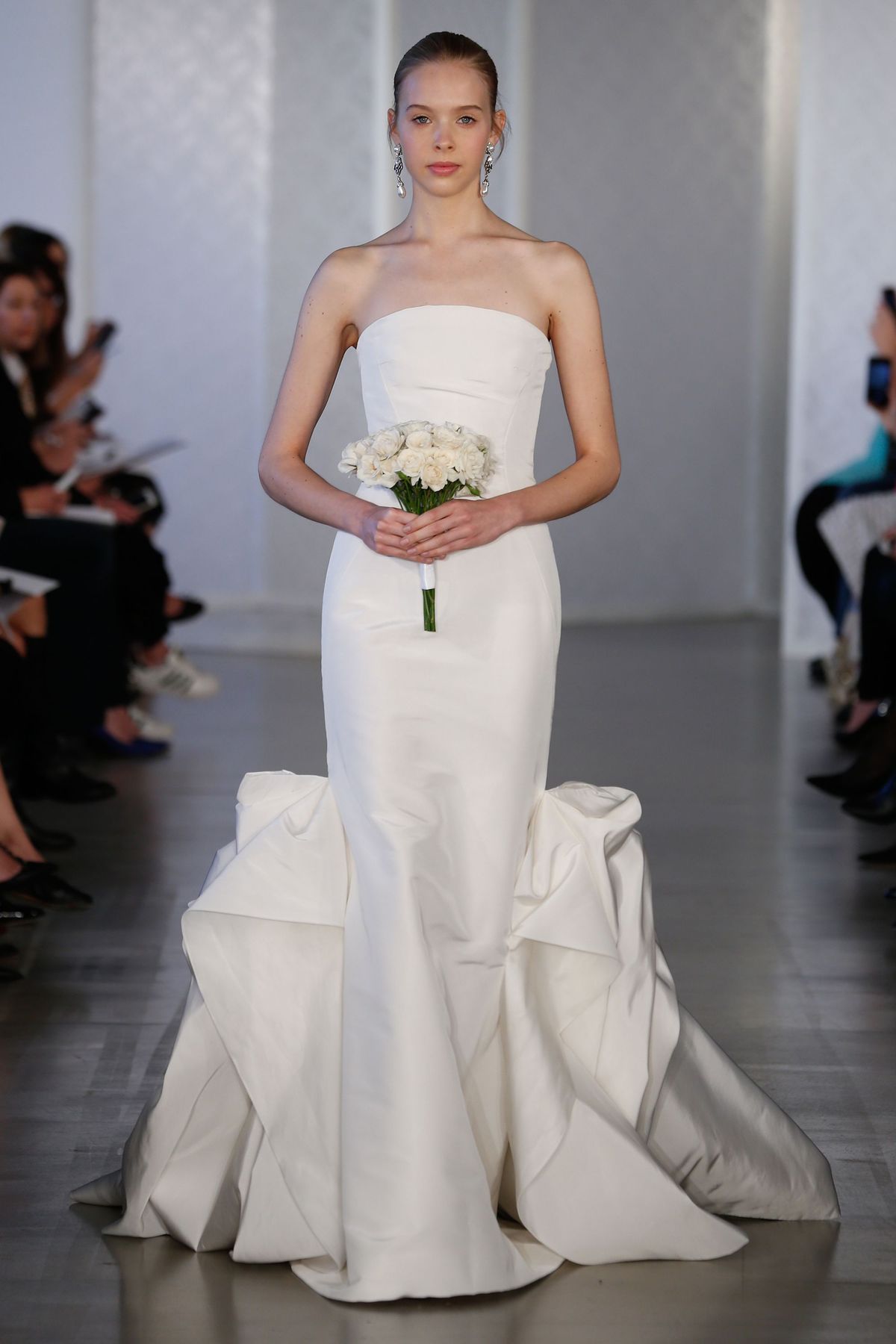 Kleidung, Kleid, Schulter, Brautkleidung, Foto, Joint, Weiß, Kleid, Abendgarderobe, Hochzeitskleid,
