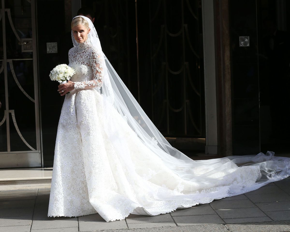Odjeća, Svadbena odjeća, Haljina, Rame, Tekstil, Svadbeni veo, Vjenčanica, Bijela, Veo, Haljina,