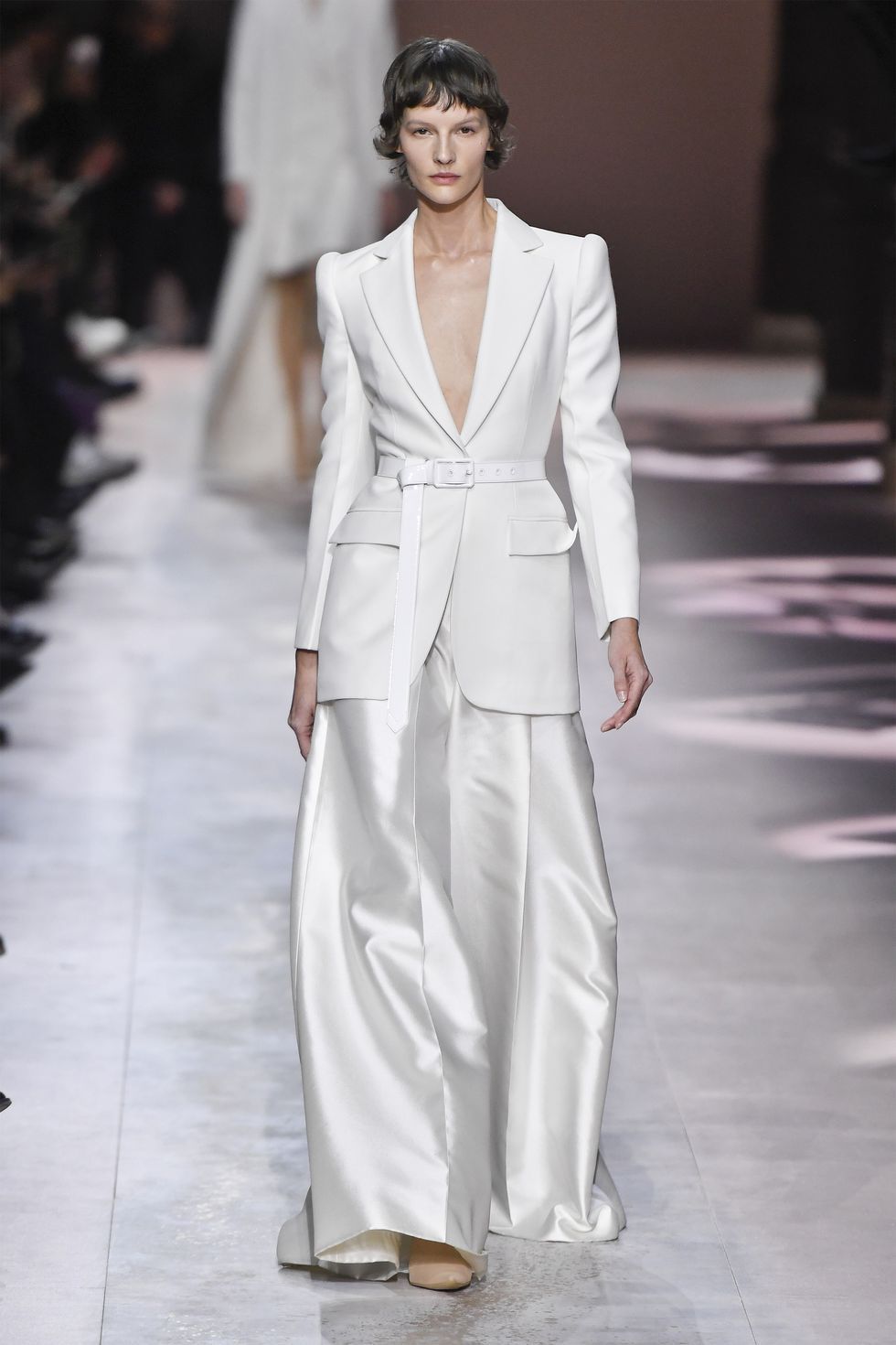 Givenchy: Runway - Paris Fashion Week - Haute Couture Primavera / Estate 2020