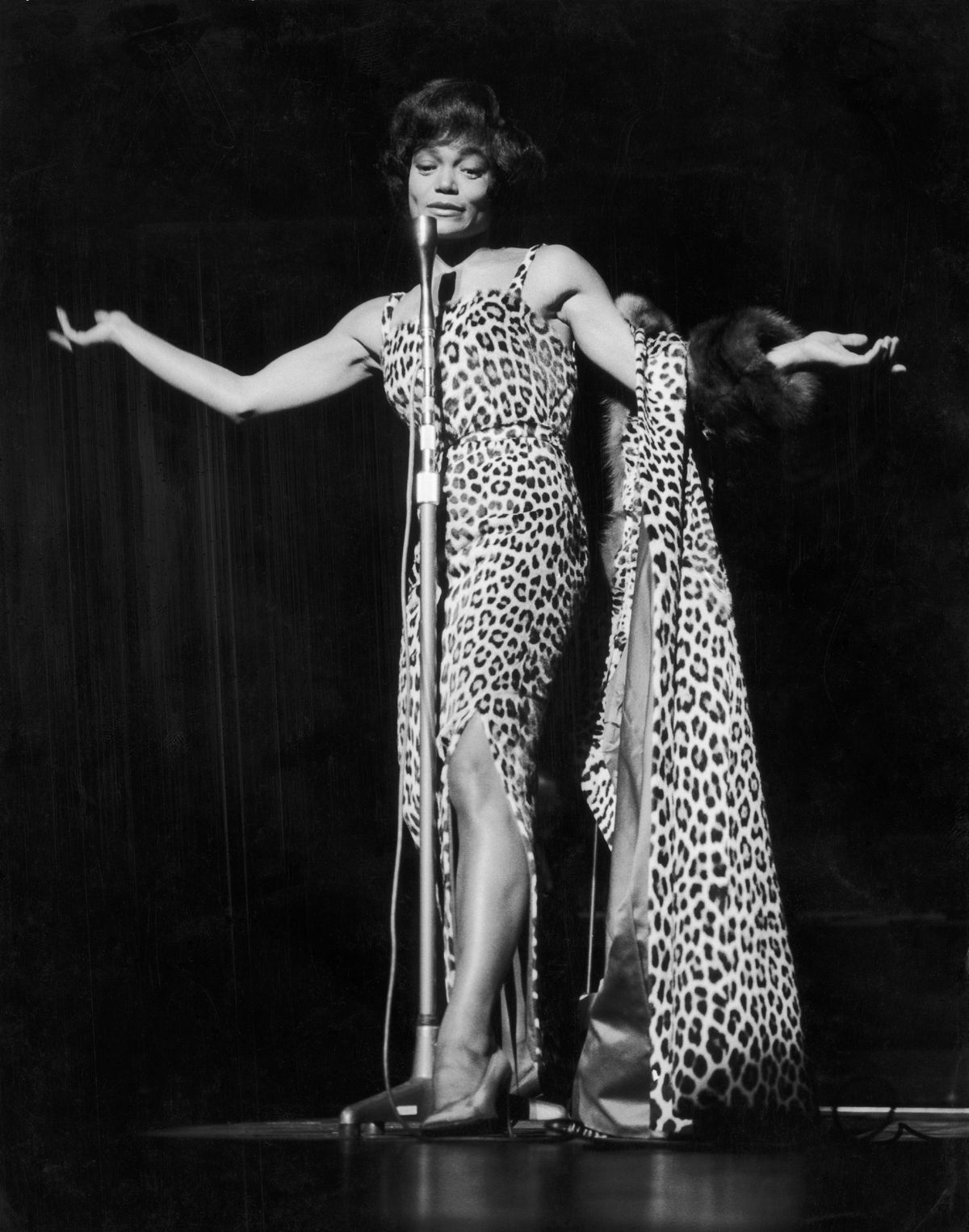 Eartha Kitt nastupa u razgovoru o gradu u rujnu 1960
