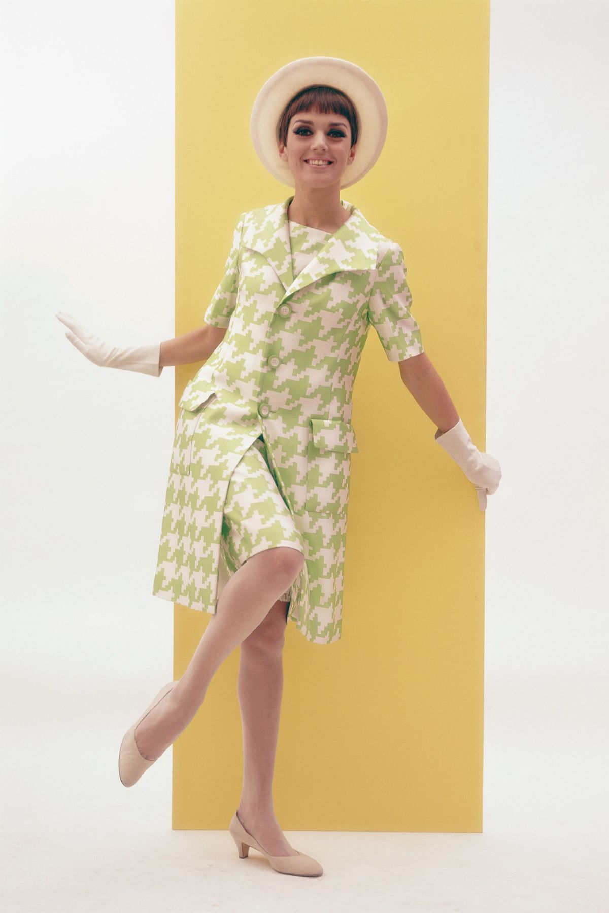 Odjeća, Bijela, Žuta, Moda, Haljina, Modni model, Modni dizajn, Uzorak, Uzorak, Dizajn,