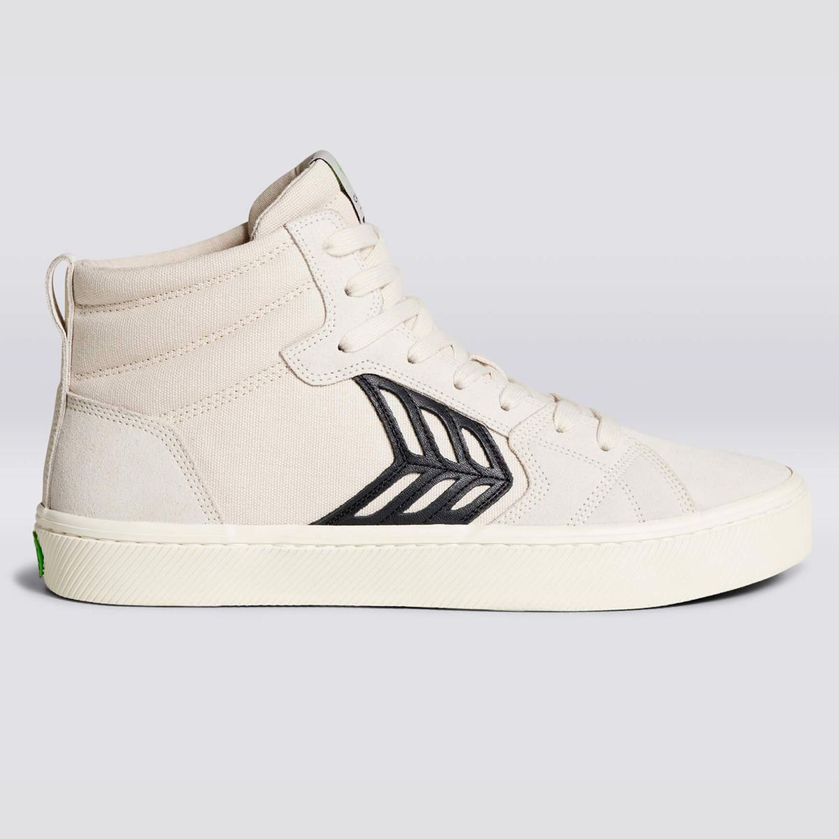 Cariuma-Turnschuhe
