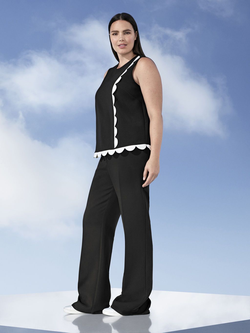 Kleidung, Stehen, Schulter, Model, Mode, Abendgarderobe, Anzug, Hose, Oberbekleidung, Fotoshooting,