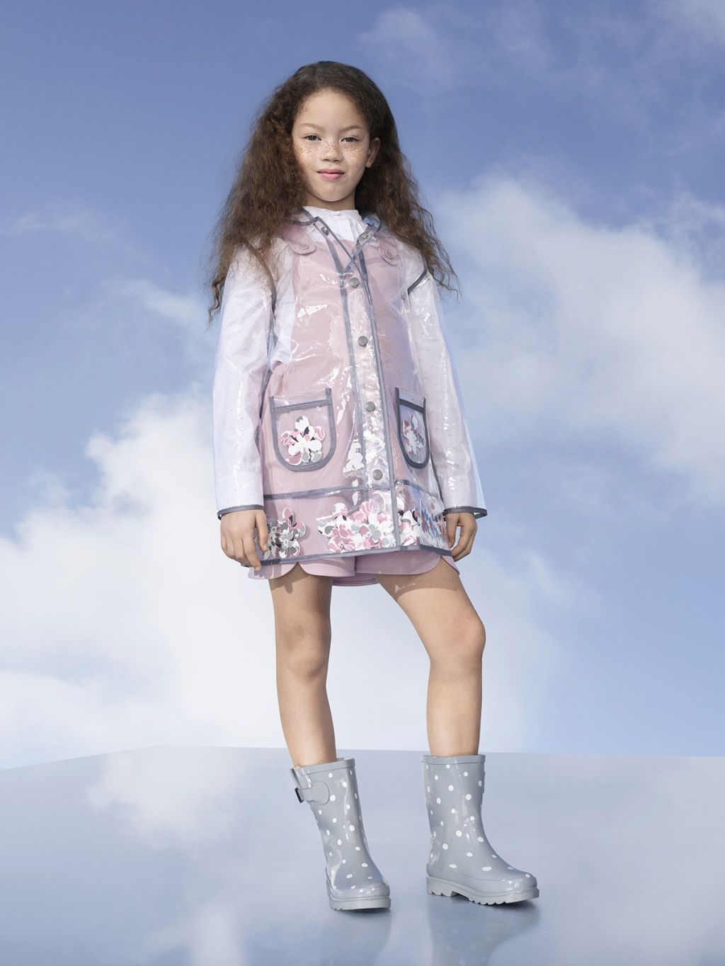 Kleidung, Bein, Ärmel, menschliches Bein, Schulter, Gelenk, Stil, Knie, Model, Stiefel,