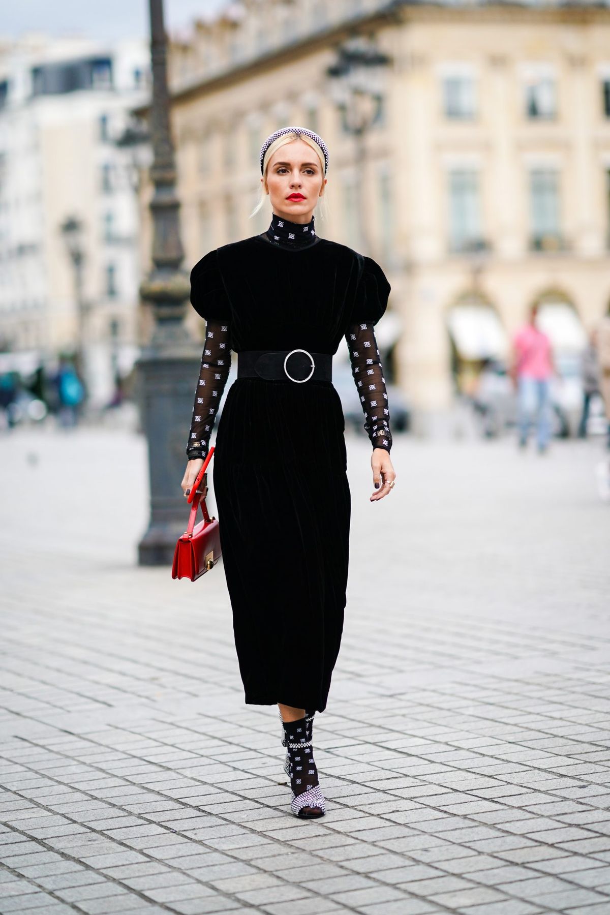 Rollkragen unter dem Kleid Outfit