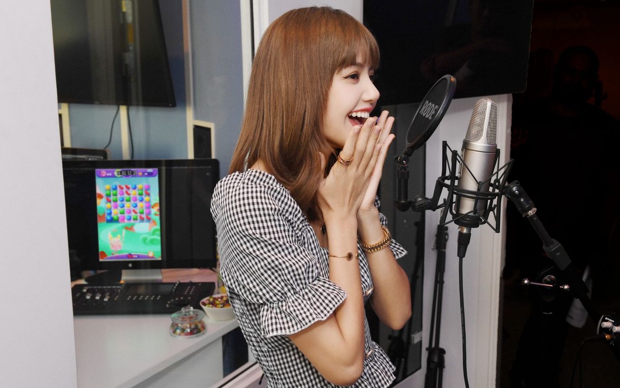 BLACKPINK Lisa kläder