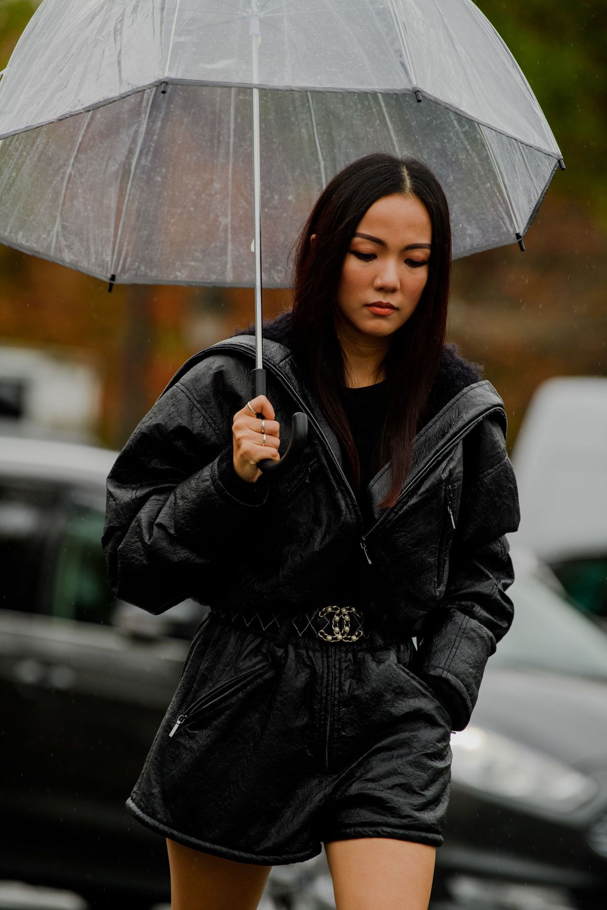 Paraply, Regn, Gademode, Snapshot, Skønhed, Mode, Gade, Overtøj, Ben, Læbe,