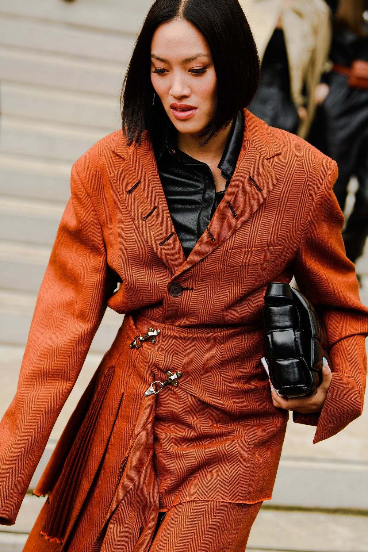Beklædning, Orange, Mode, Street mode, Frakke, Mode model, Overtøj, Overfrakke, Skønhed, Trenchcoat,