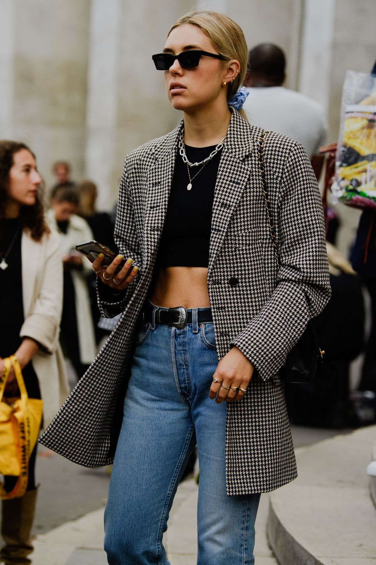 Tøj, Street mode, Jeans, Mode, Overtøj, Snapshot, Solbriller, Denim, Briller, Polka dot,