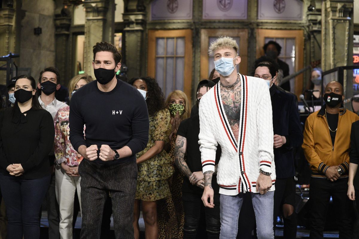 Jonas Krasinskis sumokėjo subtilią, bet mielą duoklę savo dukroms per SNL