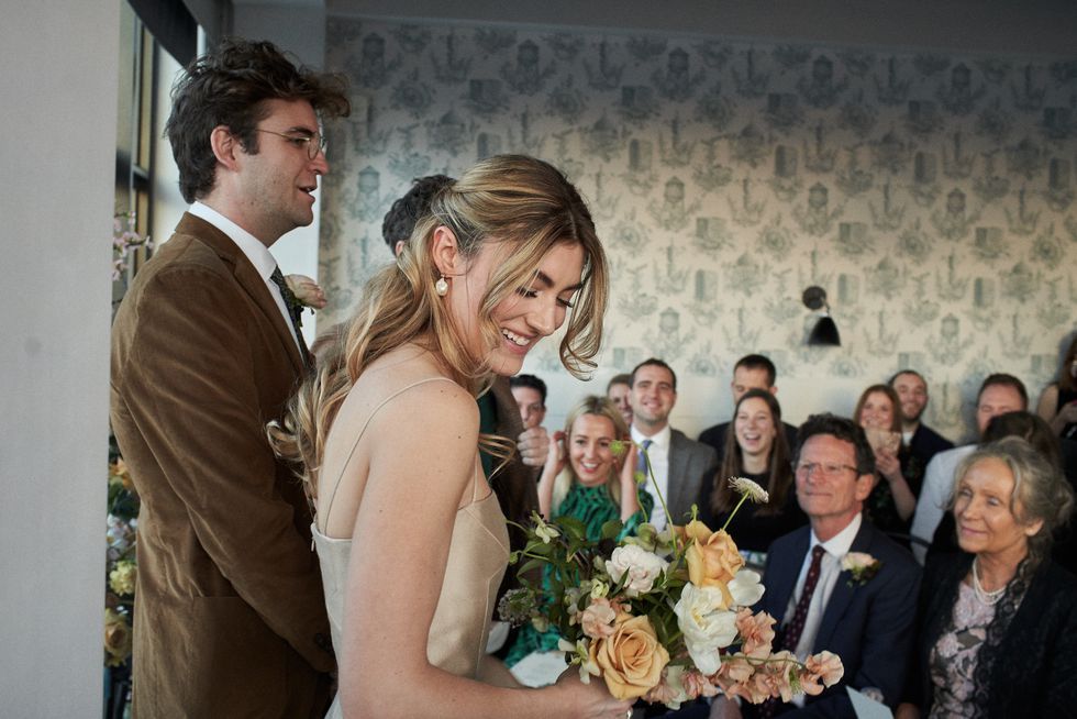 Foto, Zeremonie, Veranstaltung, Braut, Hochzeit, Hochzeitskleid, Abendgarderobe, Brautkleidung, Ehe, Kleid,