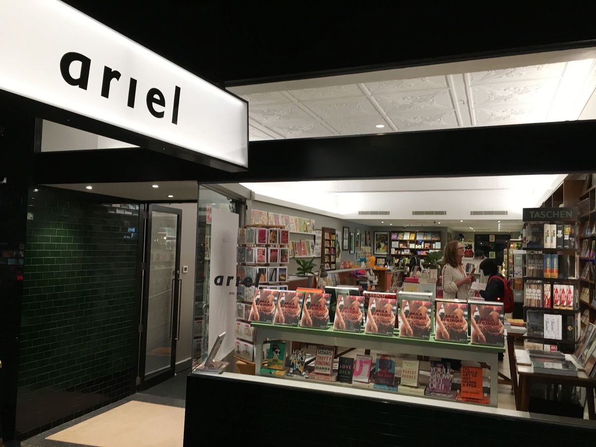 Handel detaliczny, budownictwo, produkt, projektowanie wnętrz, outlet, księgarnie,