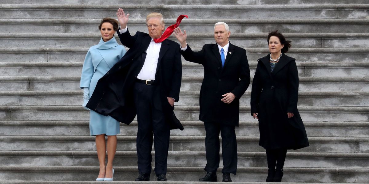 Odzież, Płaszcz, Spodnie, Kołnierz, Spodnie garniturowe, Stojąca, Odzież wierzchnia, Stroje wizytowe, Garnitur, Marynarka,