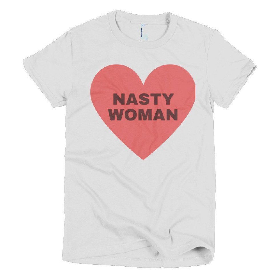 Produkt, rękaw, tekst, biały, czerwony, kołnierz, logo, czcionka, odzież dla niemowląt i małych dzieci, karmin,