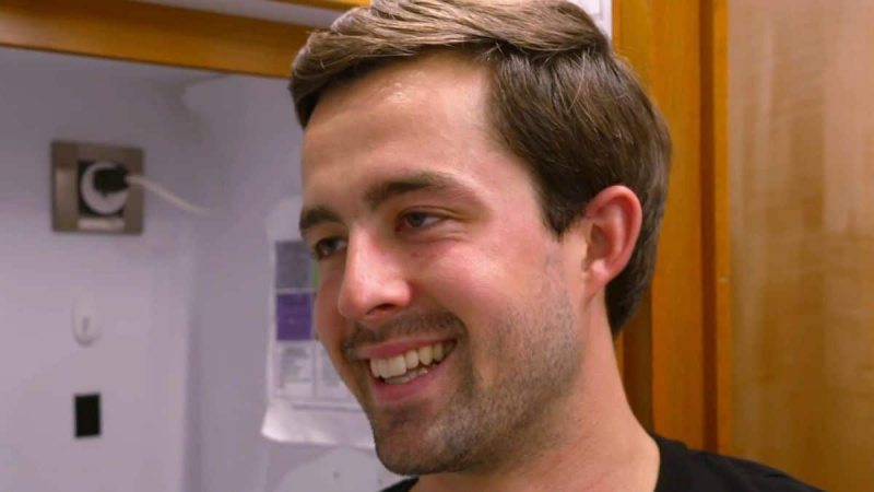 Chefkoch Cloyce Martin von Below Deck Sailing Yacht verrät, wo er mit Daisy Kelliher steht, und kündigt weitere Dramatik an