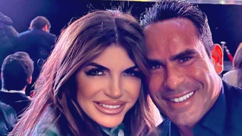   Casal RHONJ Luis Ruelas e Teresa Giudice selfie no Instagram
