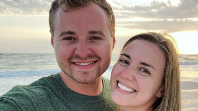  Selfie de Jedidiah Duggar e Katey Nakatsu