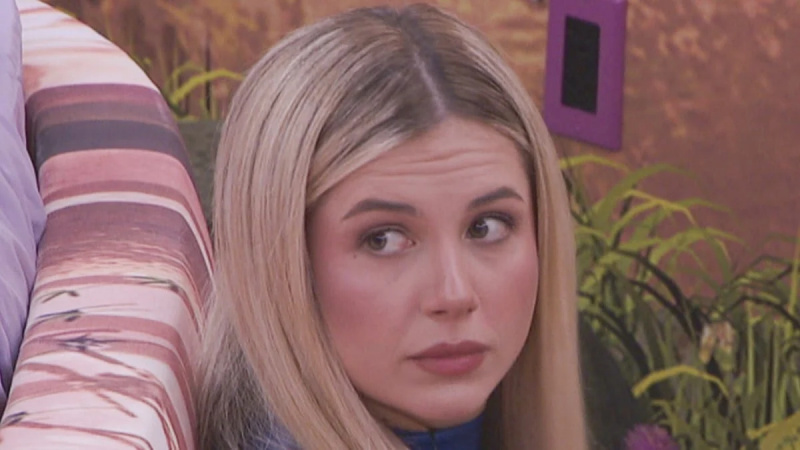   Leah Peters Em BB26