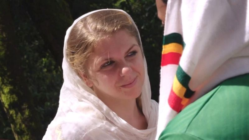 A 90 Day Fiance: The Other Way rajongói vidáman reagálnak Ariela szenteltvíz-zuhanyjára