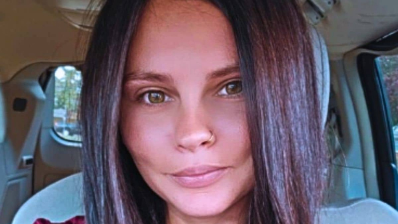 Julia Trubkina si film su Instagram nel dicembre 2024