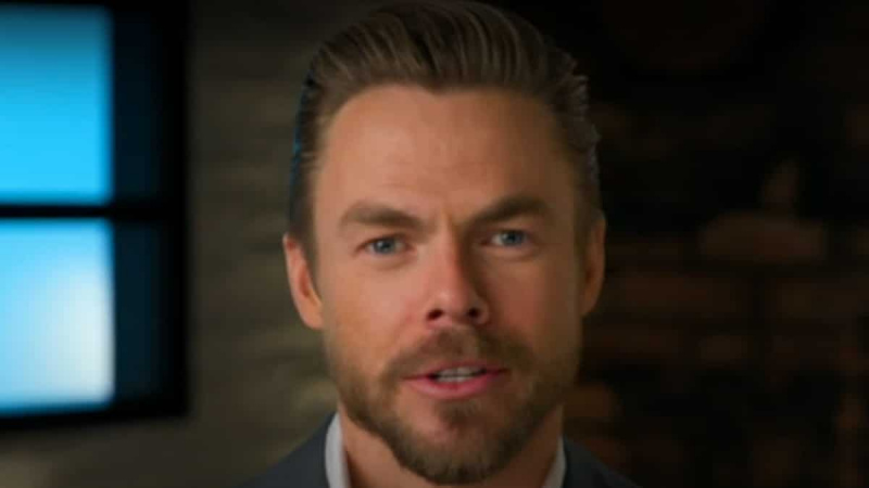 Derek Hough afferma che la danza della stagione 33 è stata un 'lancio graduale' per il futuro di DWTS