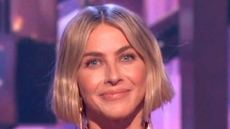 Gledalci Zvezde plešejo improvizirani ples Julianne Hough imenujejo 'odvečen in nepotreben'