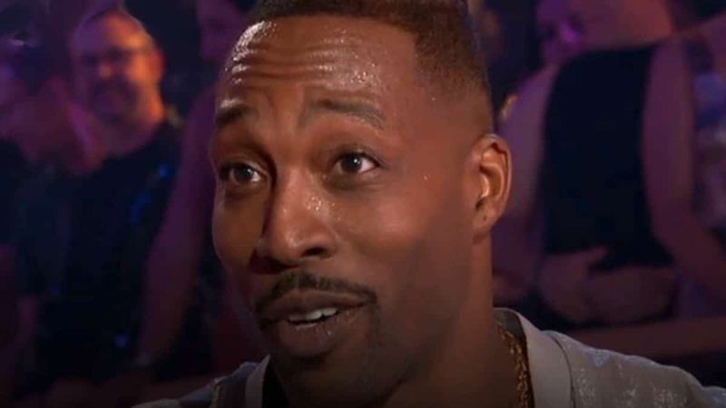 Il concorrente dei dwts, Dwight Howard, è stato colpito da una foto in faccia durante la stagione 33