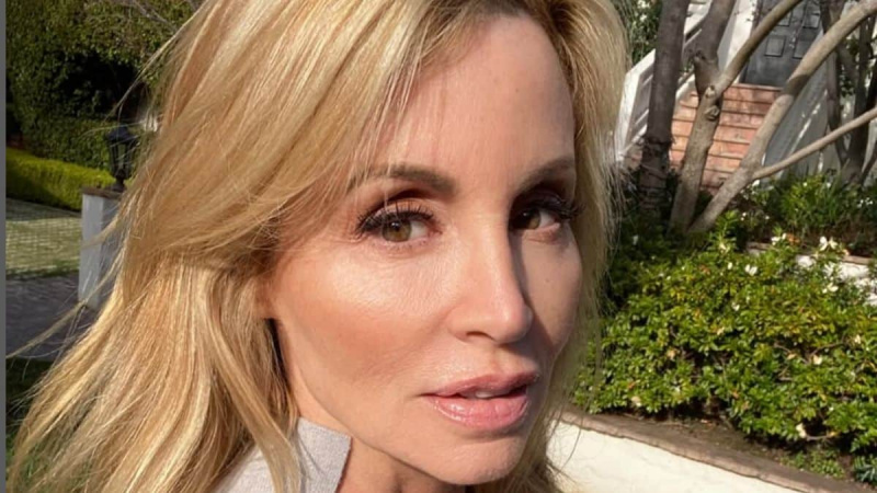 Os telespectadores do RHOBH debatem se é hora de trazer Camille Grammer de volta em tempo integral
