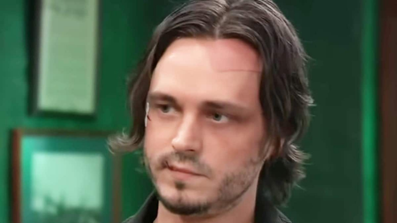  Jonathan Jackson como Lucky Spencer em Hospital Geral